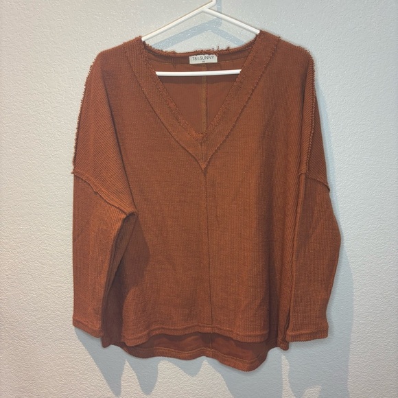 Excellent Condition Rust V-Neck Sweater - Picture 1 of 3